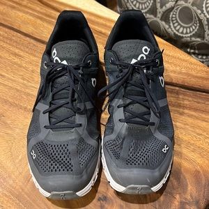 On Cloud tennis shoes